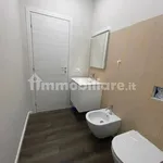 Affitto 5 camera appartamento di 120 m² in Alessandria