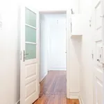 Rent 4 bedroom apartment in Lisbon