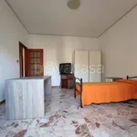 Rent 4 bedroom apartment of 128 m² in Reggio di Calabria