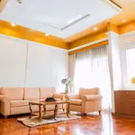 Rent 2 bedroom apartment of 200 m² in Bangkok