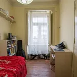 Rent a room in lisbon