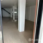 Rent 3 bedroom house of 300 m² in Bangkok