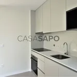 Rent 1 bedroom apartment of 59 m² in Porto