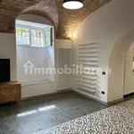 Rent 2 bedroom apartment of 70 m² in Naples