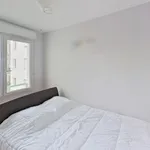 Rent 3 bedroom apartment of 69 m² in Issy Les Moulineaux