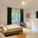 Rent a room of 90 m² in Frankfurt am Main