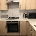 Rent 2 bedroom flat in London