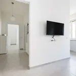 Rent 1 bedroom apartment of 60 m² in milan