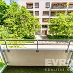 Pronajměte si 3 ložnic/e byt o rozloze 97 m² v Prague