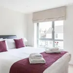 Rent 2 bedroom flat in Epsom and Ewell