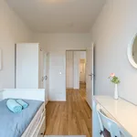 Miete 3 Schlafzimmer wohnung von 77 m² in Berlin