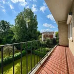 Rent 4 bedroom apartment in Woluwe-Saint-Pierre