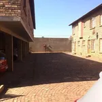 Rent 1 bedroom apartment of 100 m² in Pretoria