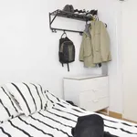 Rent a room of 100 m² in barcelona