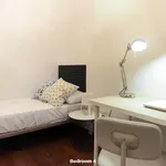 Rent a room of 150 m² in Barcelona