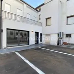 Rent 2 bedroom apartment of 97 m² in Padua