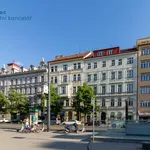 Rent 3 bedroom apartment in Praha 3