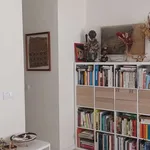 Rent 1 bedroom apartment of 60 m² in lisbon