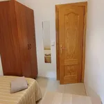 Rent a room of 120 m² in Granada