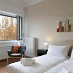 Rent 3 bedroom apartment in Milan