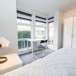 Rent 3 bedroom apartment in Leeds