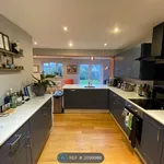 Rent 4 bedroom house in West Oxfordshire