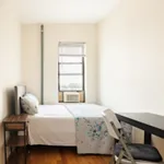 Rent 1 bedroom apartment in Crown Heights