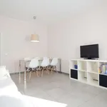 Rent 3 bedroom apartment of 70 m² in barcelona