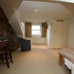 Rent 3 bedroom house in West Sussex