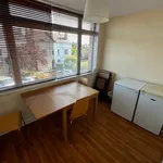 Rent 4 bedroom apartment in West Midlands