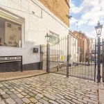 Rent 4 bedroom house of 125 m² in London