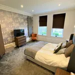 Rent 3 bedroom flat in North West England