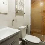 Rent a room of 400 m² in madrid