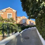 Rent 4 bedroom house of 215 m² in Cádiz