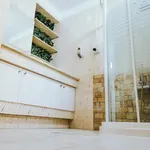 Rent 6 bedroom house in Lisbon