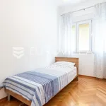 Najam 2 spavaće sobe stan od 85 m² u Split