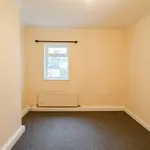 Rent 2 bedroom flat in Grimsby