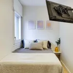 Rent a room of 76 m² in Barcelona