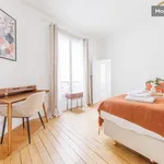 Rent 3 bedroom apartment of 147 m² in Paris