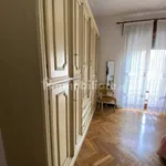 Rent 5 bedroom apartment of 170 m² in Genoa