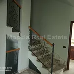 Rent 5 bedroom house of 320 m² in Caserta