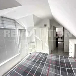 Rent 3 bedroom apartment of 80 m² in Център