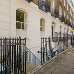 Rent 2 bedroom apartment of 88 m² in London