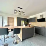 Maison de 159 m² avec 3 chambre(s) en location à Charleroi