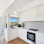 Rent 2 bedroom apartment in Cremorne Point