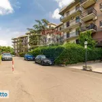 Affitto 6 camera appartamento di 224 m² in Catania