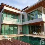 Rent 5 bedroom house of 350 m² in Phuket