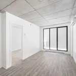 Studio de 441 m² à Montreal