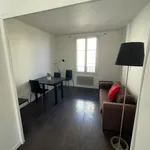 Rent 3 bedroom apartment of 51 m² in Toulon