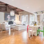 Rent 1 bedroom apartment of 120 m² in Florence